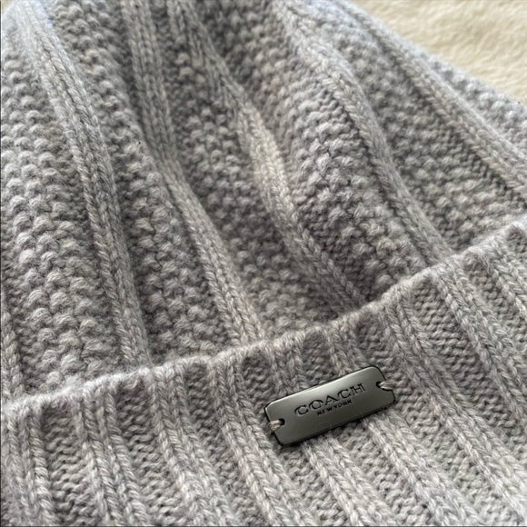 Coach 100% Cashmere Seed Stich Hat - Picture 3 of 5